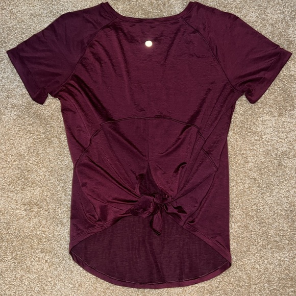 lululemon athletica Tops - Lululemon Open Up Tie Back Size 6